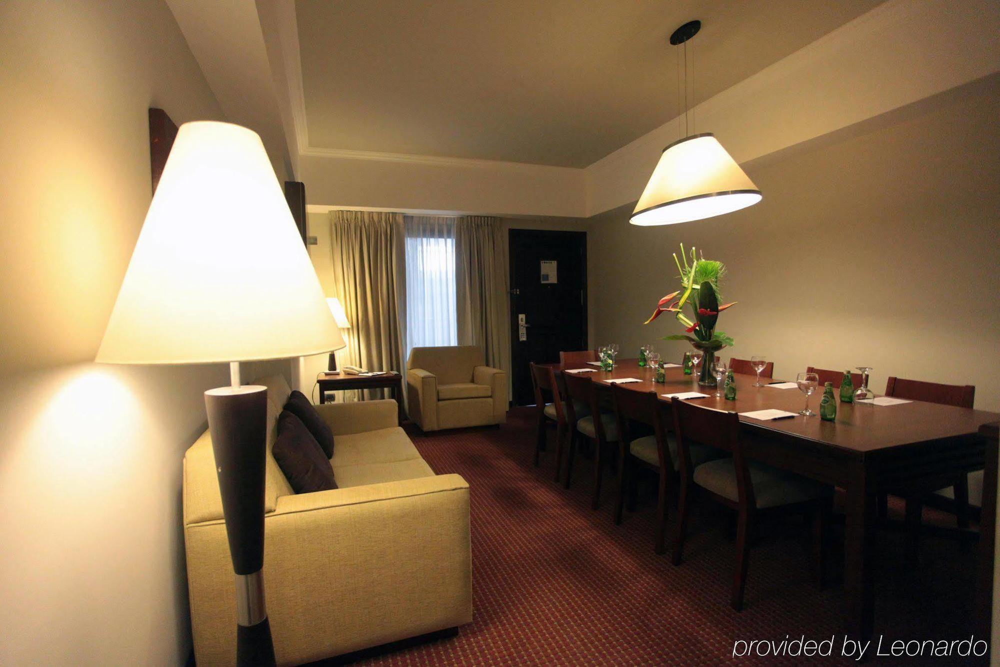 Executive Suites Valencia Einrichtungen foto